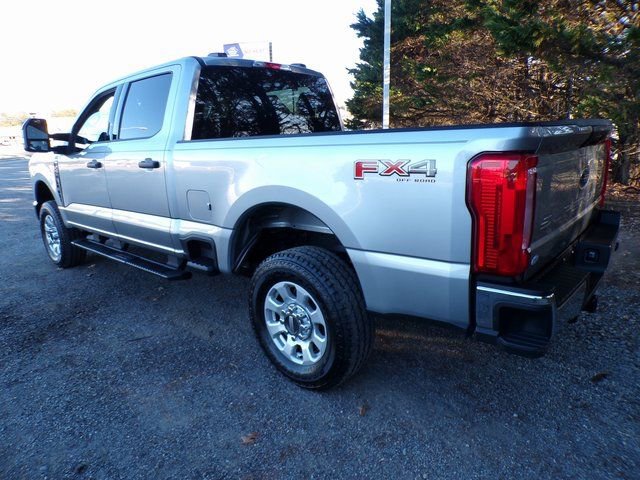 Certified 2024 Ford F250 XLT w/ FX4 Off-Road Package image 3