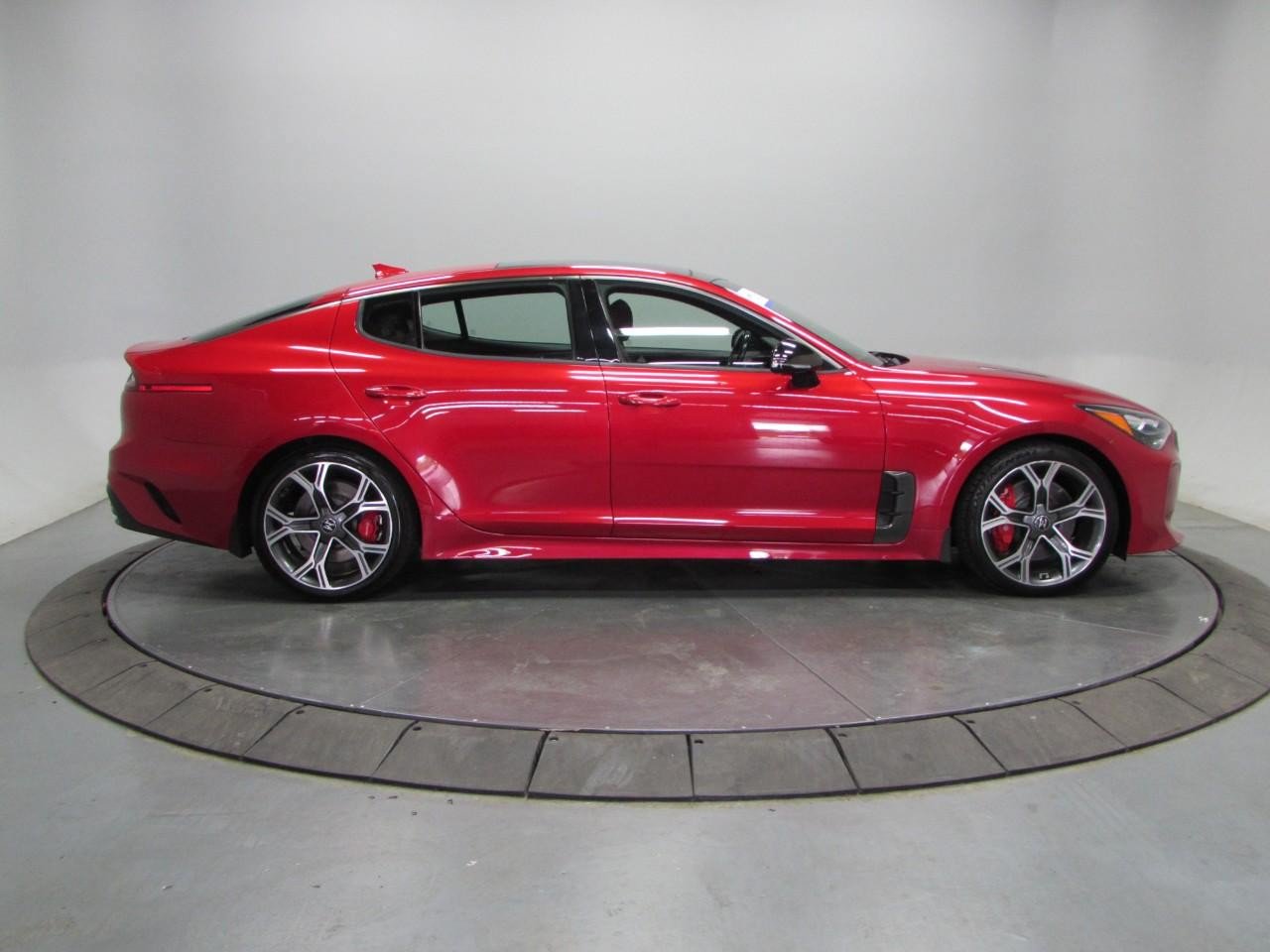 Used 2018 Kia Stinger GT2 AWD/4WD image 8