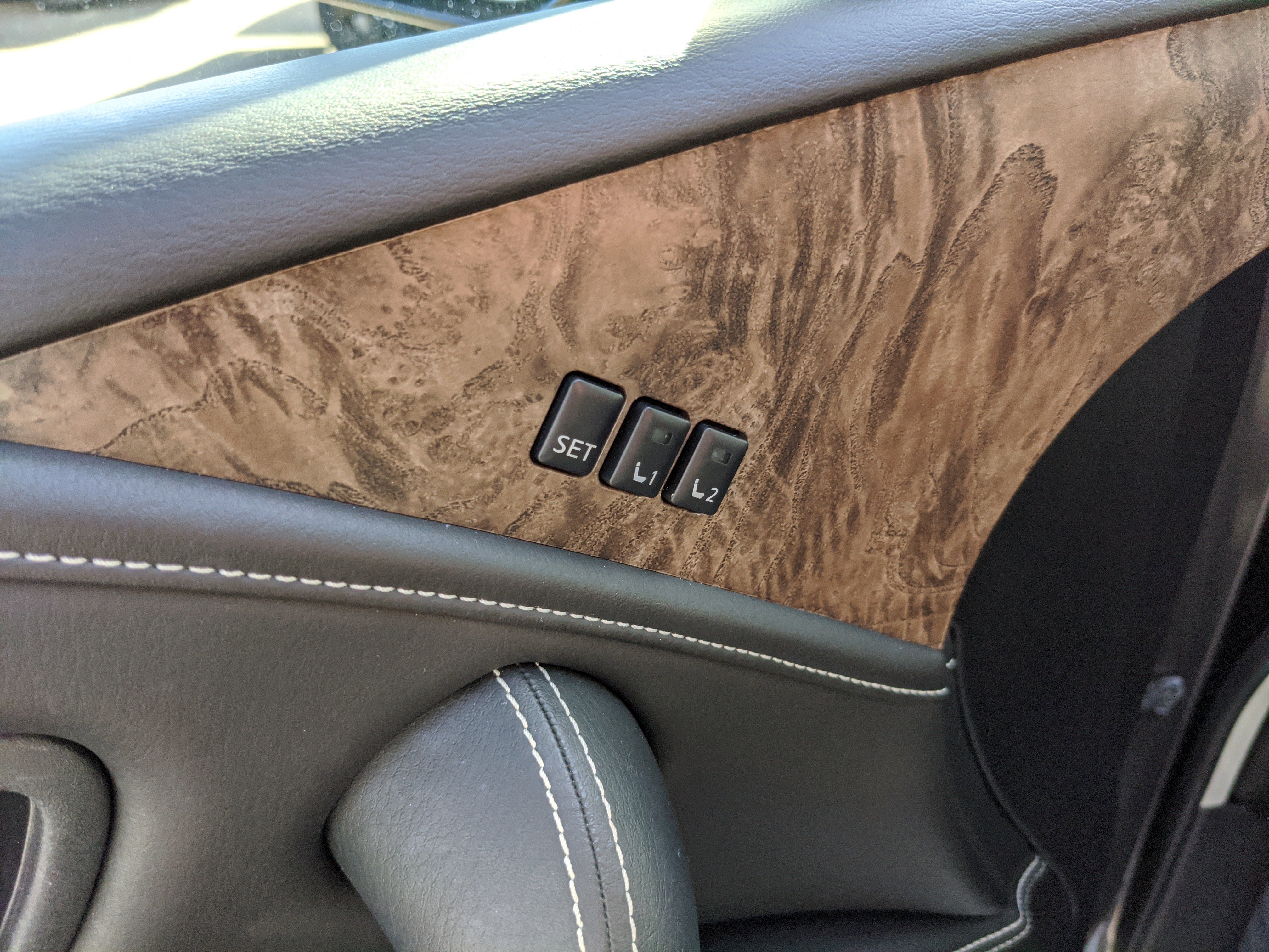 Used 2022 INFINITI QX80 Premium Select w/ Cargo Package image 21