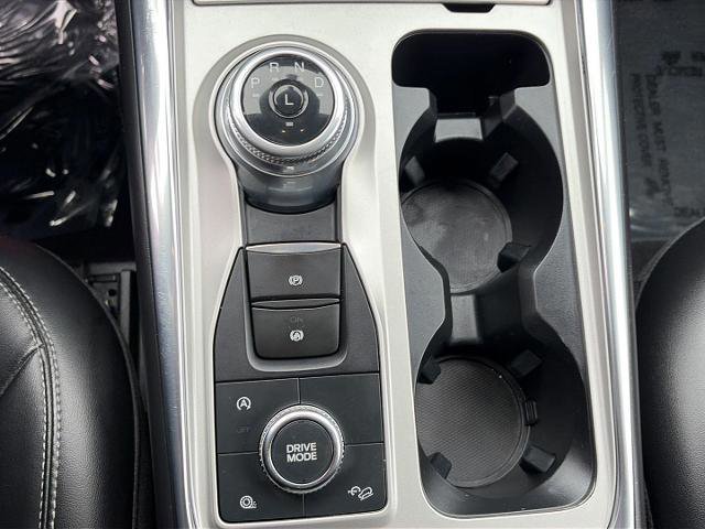Certified 2021 Ford Explorer XLT w/ Equipment Group 202A image 17
