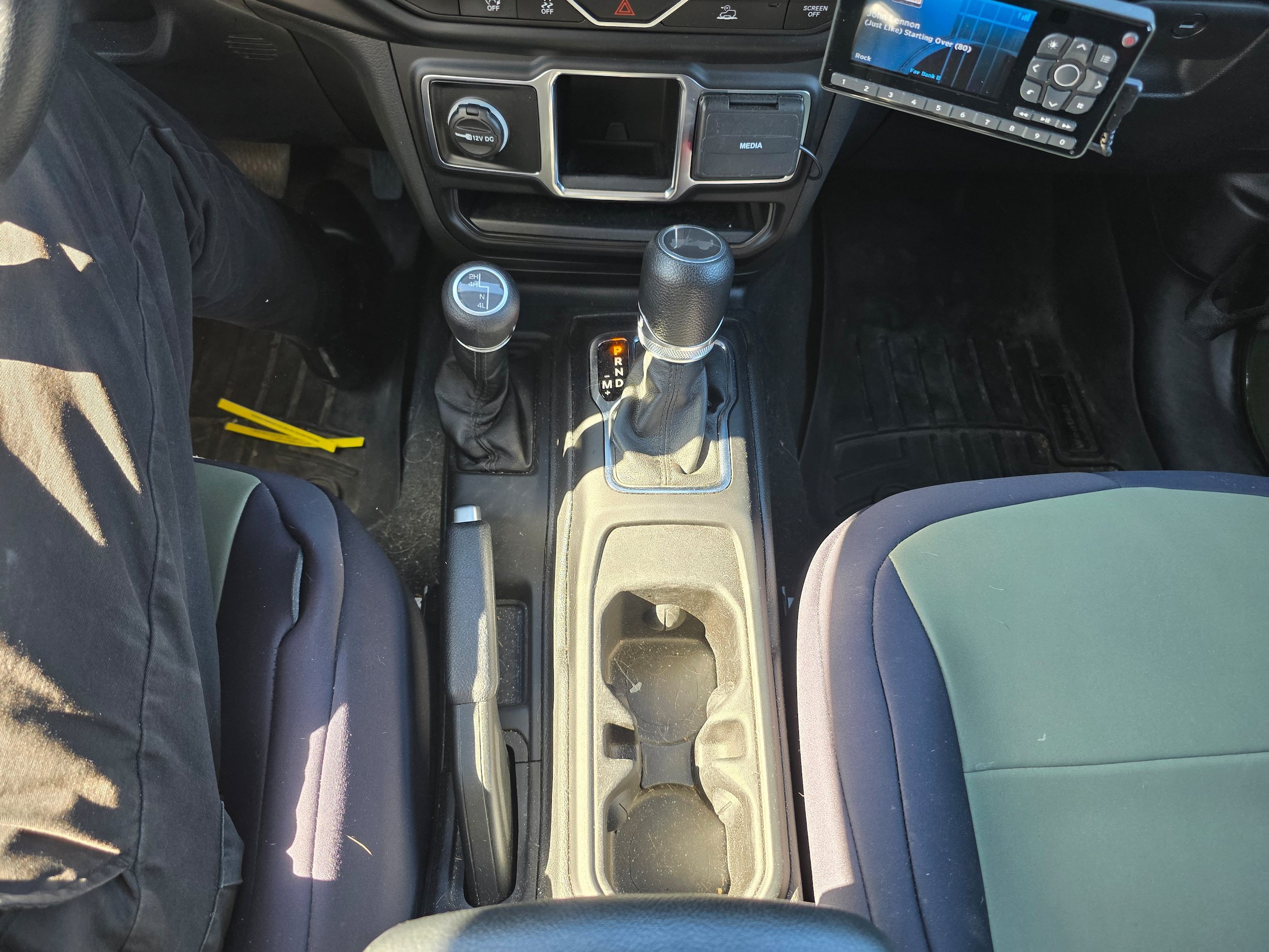 Used 2023 Jeep Wrangler Sport AWD/4WD image 11