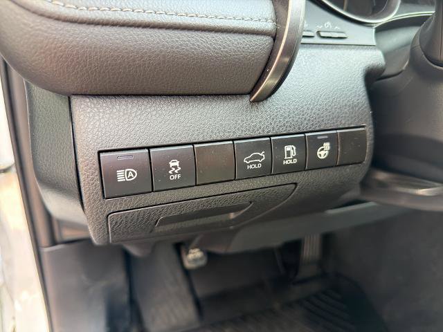 Used 2024 Toyota Camry SE FWD image 17