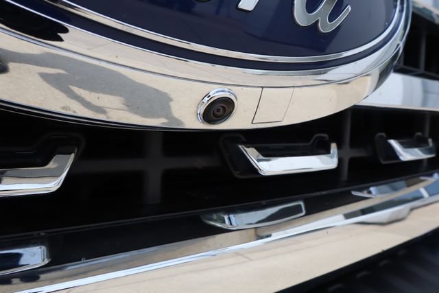 Certified 2023 Ford F250 Lariat w/ Chrome Package AWD/4WD image 8