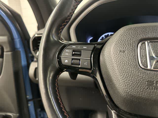 Used 2023 Honda Pilot TrailSport image 9