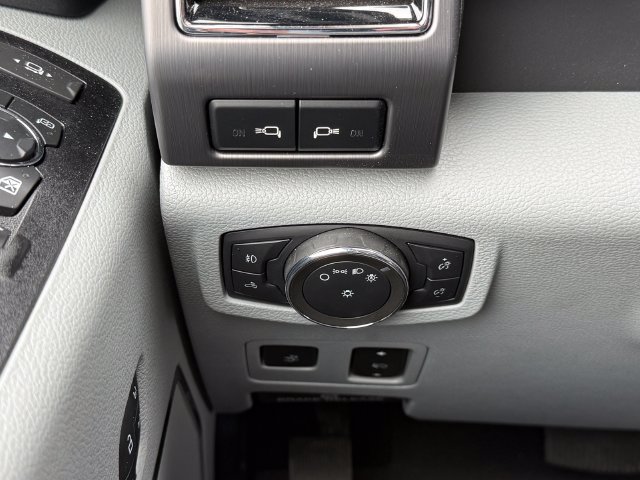 Certified 2022 Ford F450 Limited w/ FX4 Off-Road Package AWD/4WD image 23