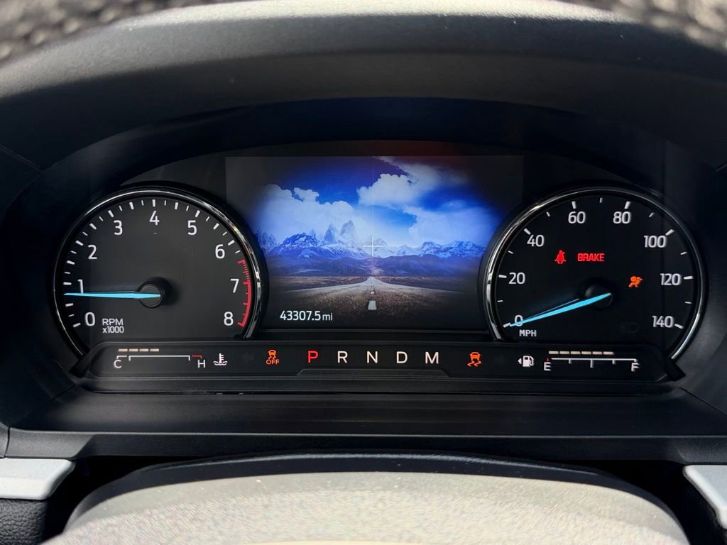 Certified 2020 Ford Explorer XLT w/ Class III Trailer Tow Package image 19