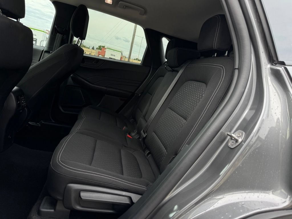 Certified 2025 Ford Escape Active AWD/4WD image 10