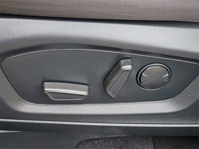 Certified 2022 Ford Explorer XLT image 26