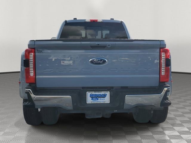 Certified 2024 Ford F350 Lariat w/ Lariat Ultimate Package image 3
