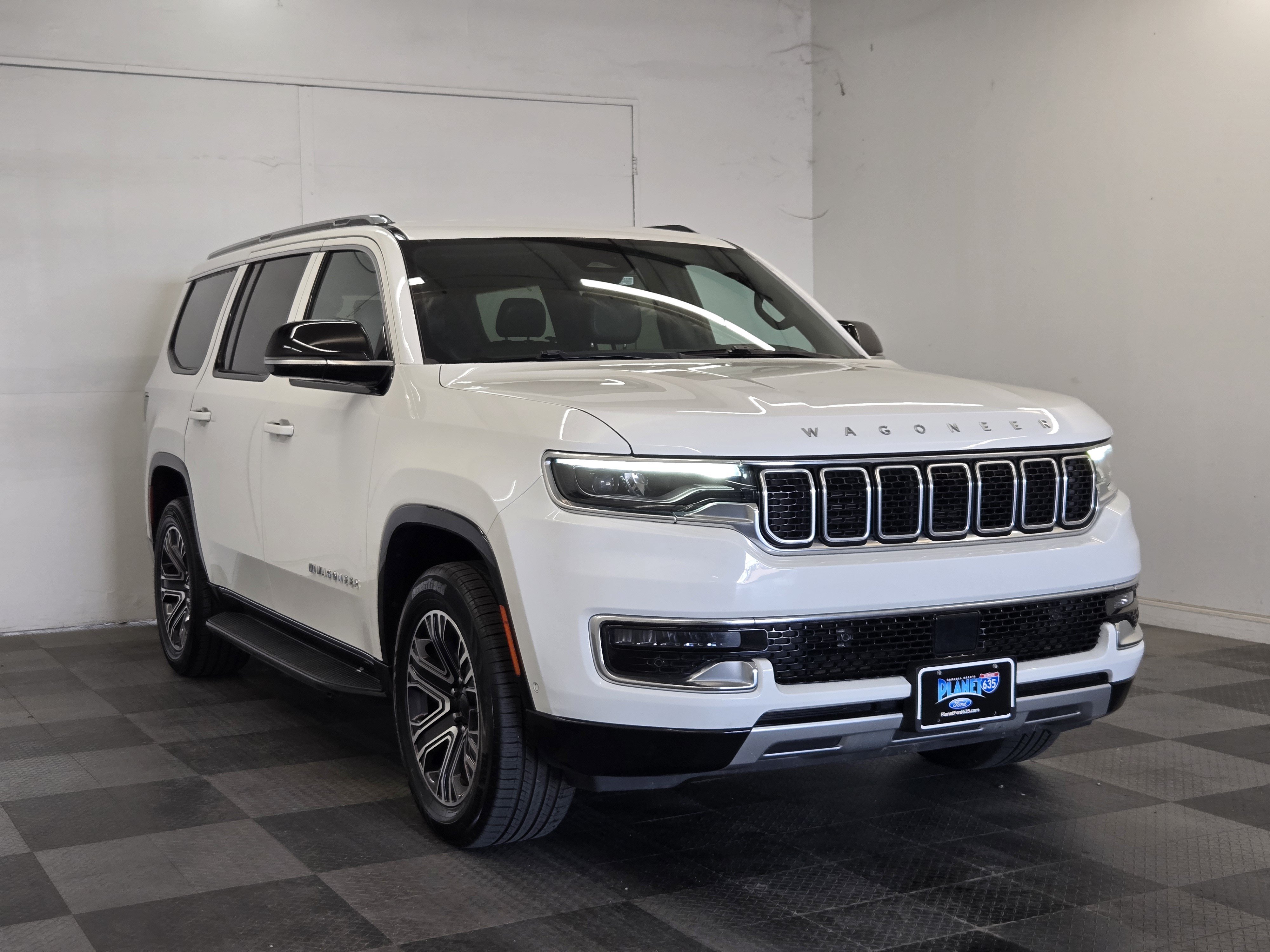Used 2024 Jeep Wagoneer Series II w/ Flexible Seating Group RWD video 2