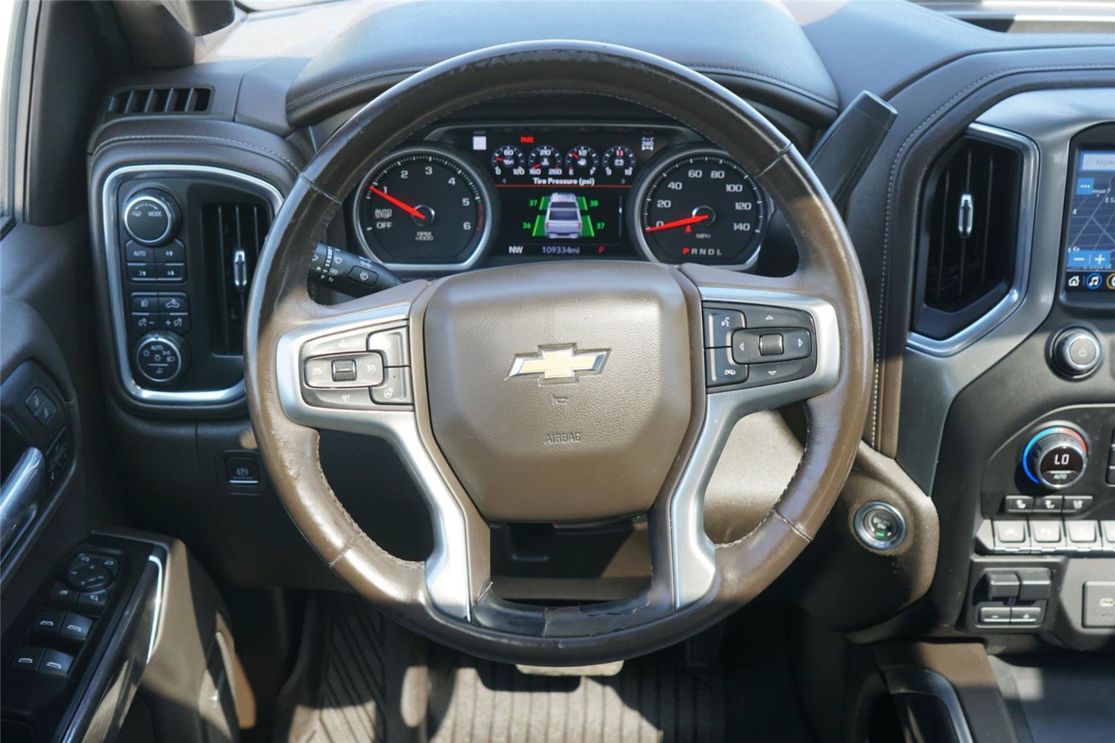Used 2020 Chevrolet Silverado 1500 LTZ w/ LTZ Premium Package AWD/4WD image 25