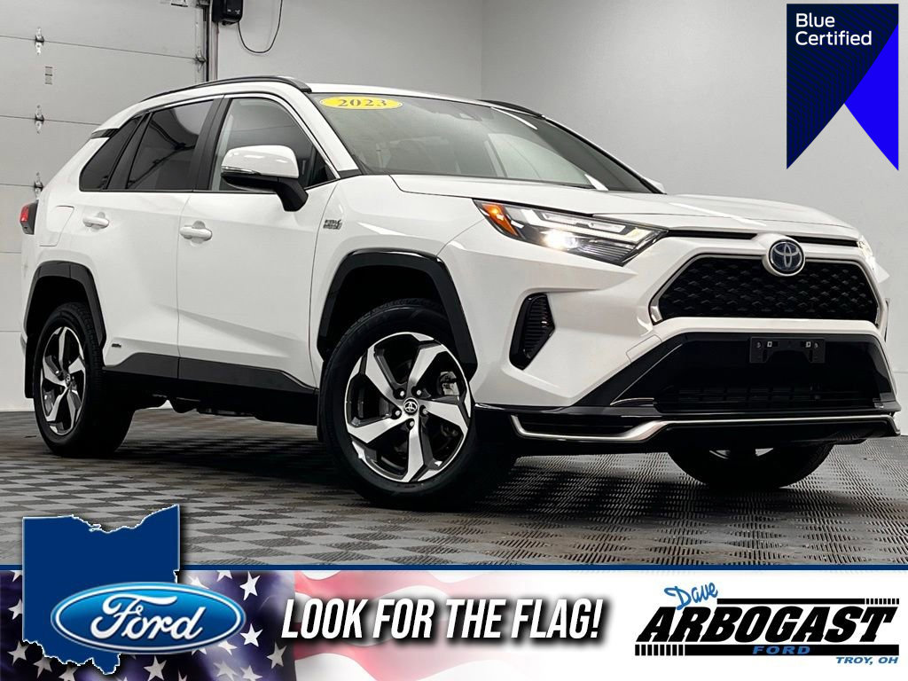 Used 2023 Toyota RAV4 SE w/ Weather & Moonroof Package