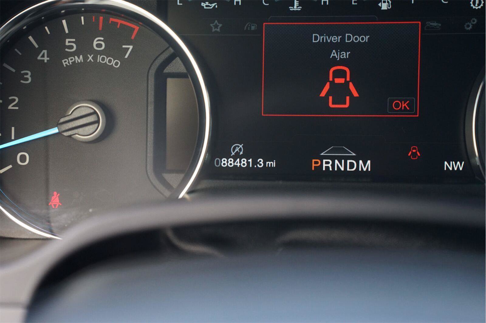 Certified 2019 Ford F150 Platinum w/ Equipment Group 701A Luxury AWD/4WD image 26