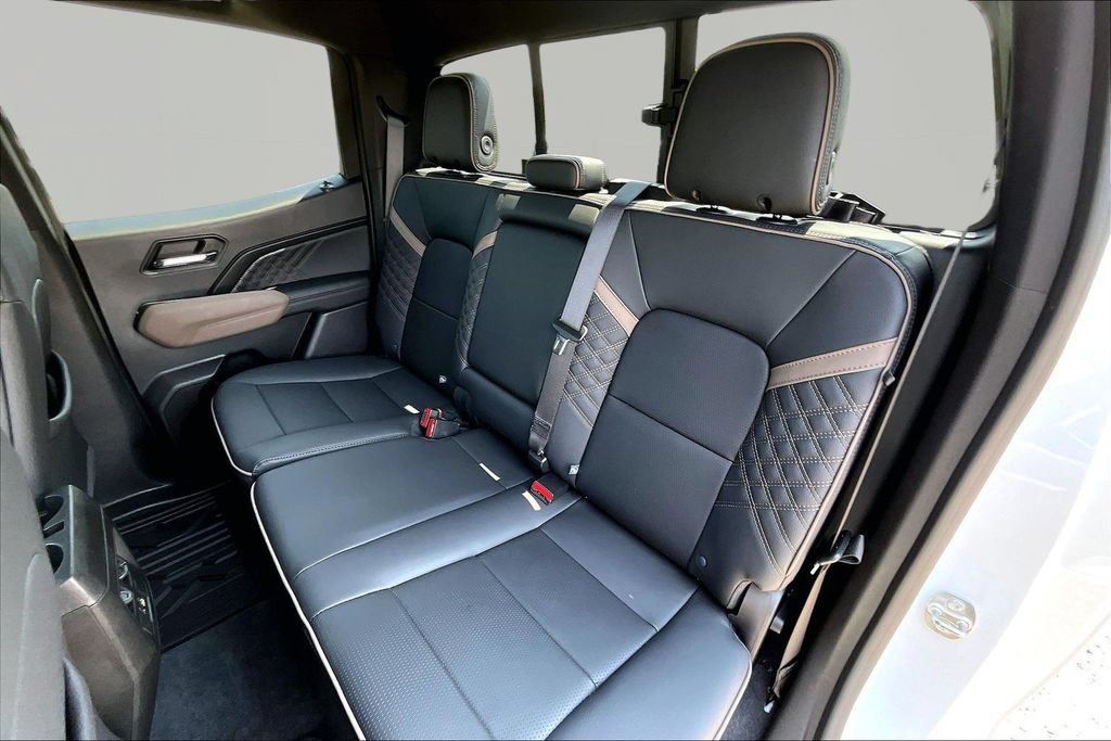 Used 2024 GMC Canyon Denali AWD/4WD image 27