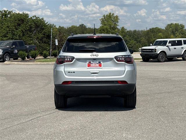 Used 2026 Jeep Compass Limited AWD/4WD image 6