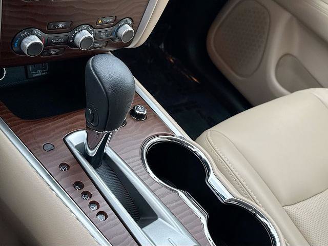 Used 2020 Nissan Pathfinder Platinum AWD/4WD image 15