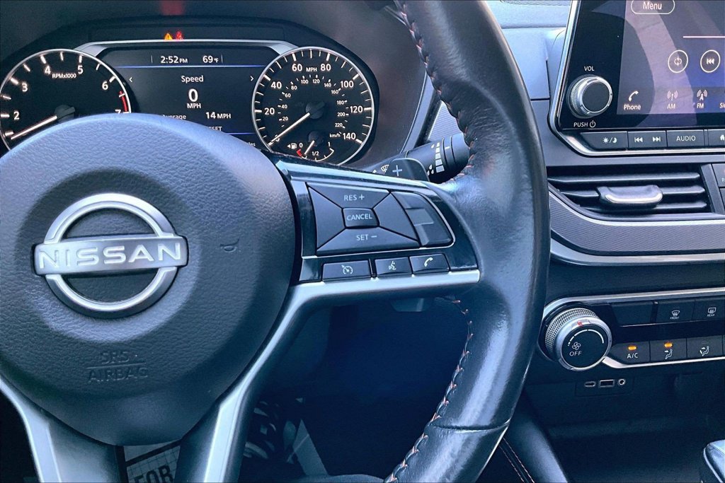 Used 2023 Nissan Altima 2.5 SR FWD image 18