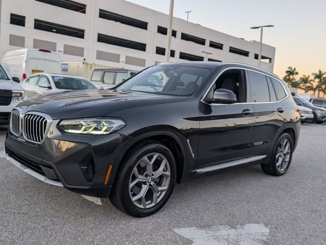 Used 2024 BMW X3 sDrive30i w/ Convenience Package RWD image 3