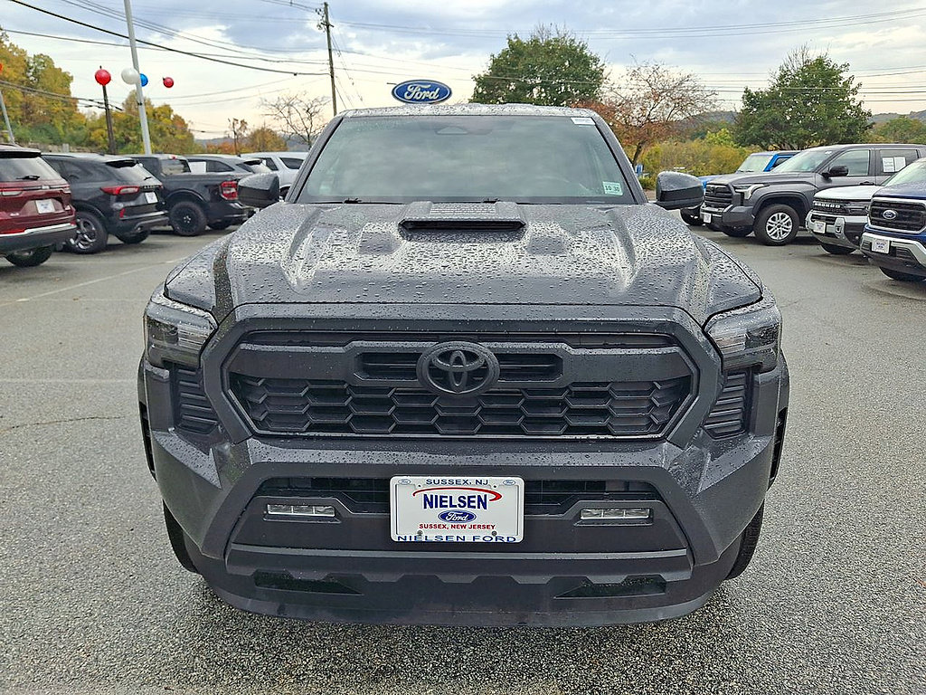 Used 2025 Toyota Tacoma TRD Sport AWD/4WD image 29