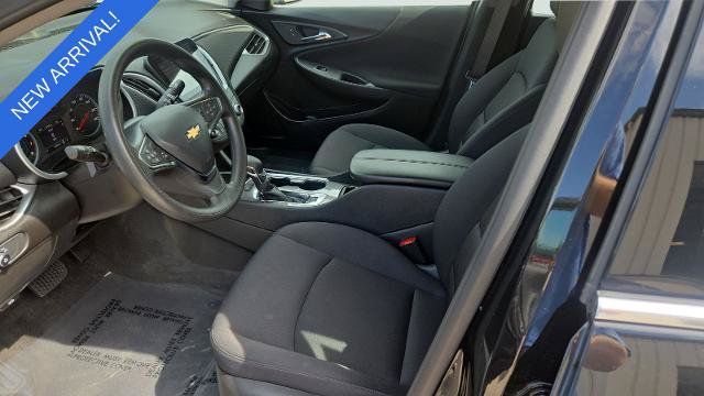 Used 2025 Chevrolet Malibu LT FWD image 9