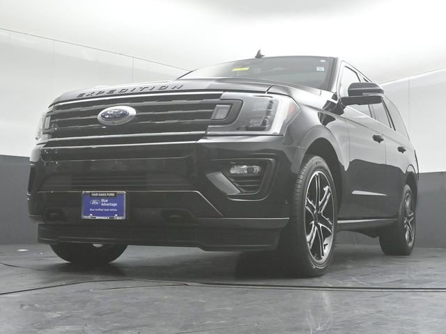Certified 2020 Ford Expedition Limited w/ Equipment Group 303A image 3