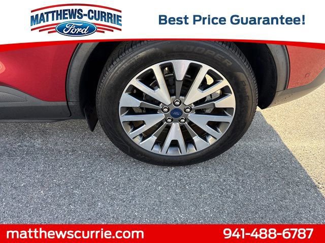 Certified 2020 Ford Escape Titanium w/ Titanium Premium Package 2.0 image 15