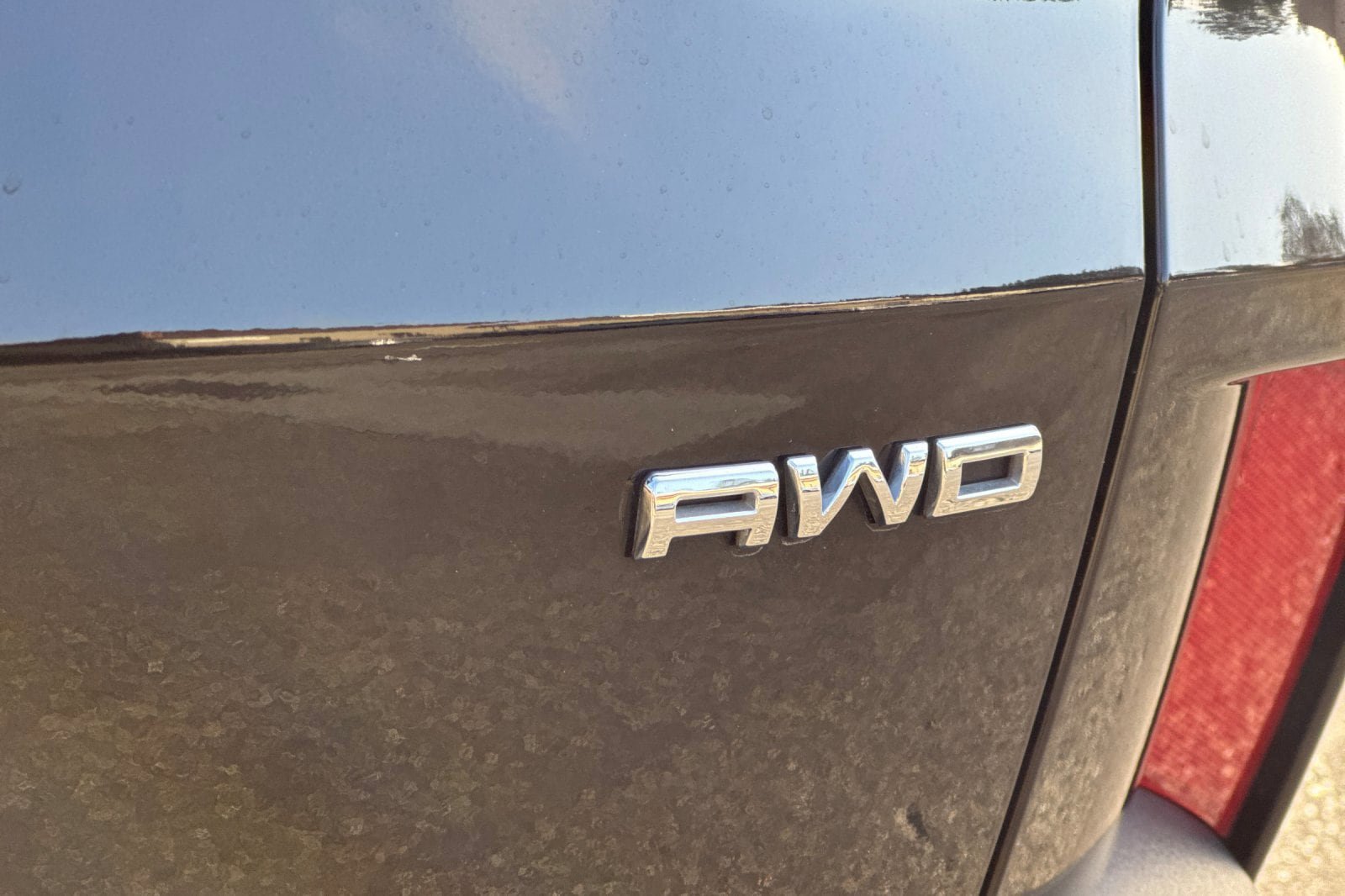 Certified 2025 Ford Escape ST-Line Select AWD/4WD image 32