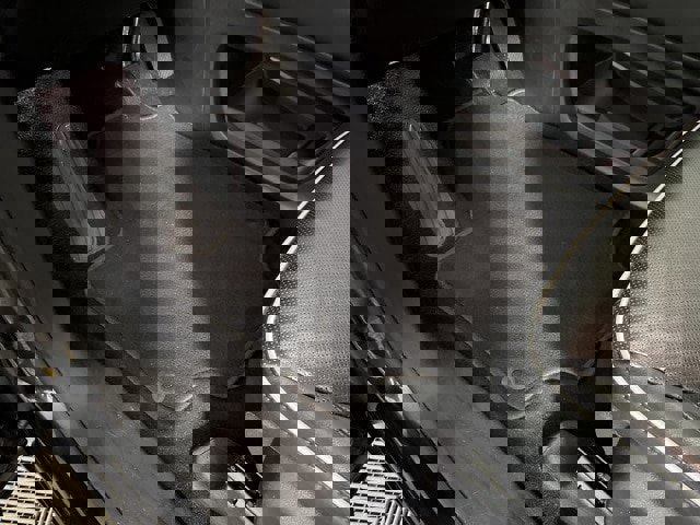 Used 2022 Chrysler Pacifica Limited w/ Uconnect Theater Family Group image 16