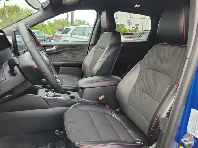Certified 2023 Ford Escape ST-Line Select w/ Tech Pack #2 AWD/4WD image 9