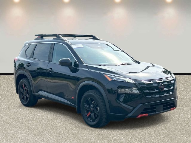 Used 2025 Nissan Rogue SV AWD/4WD image 3