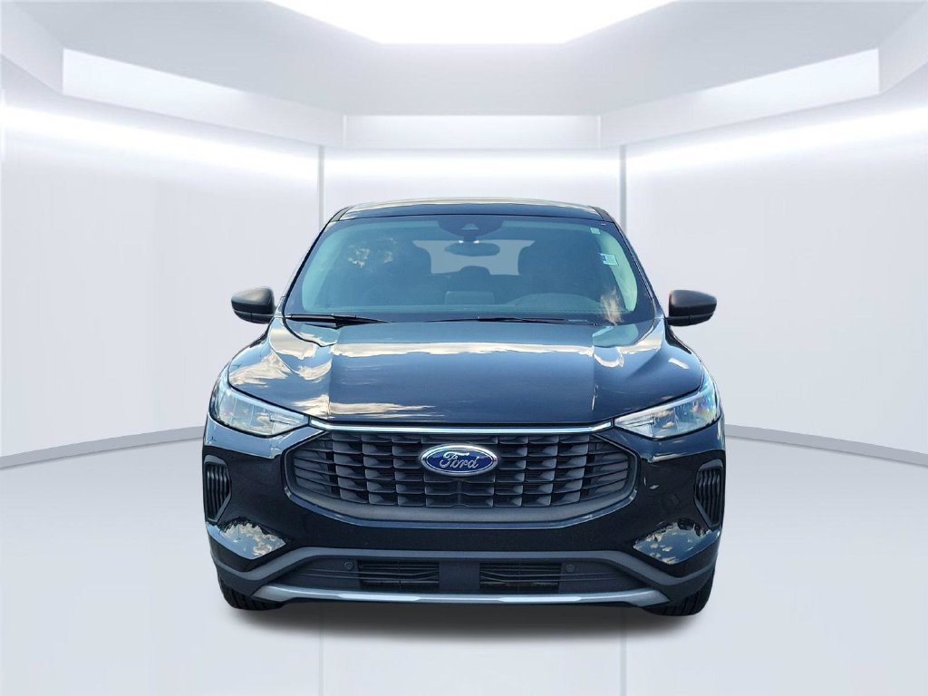 Certified 2023 Ford Escape Active AWD/4WD image 2