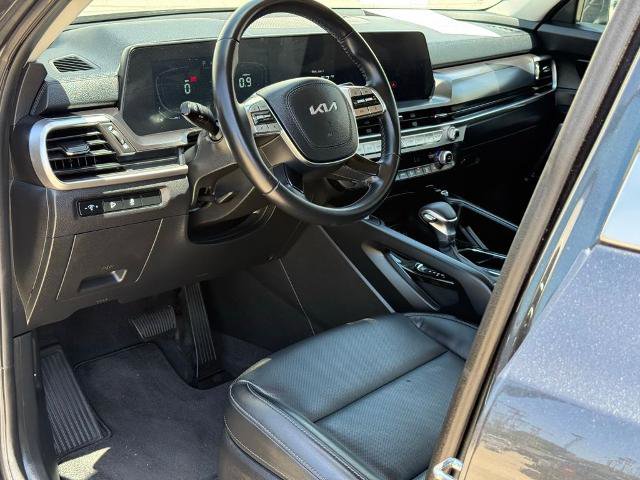 Used 2023 Kia Telluride S AWD/4WD image 7