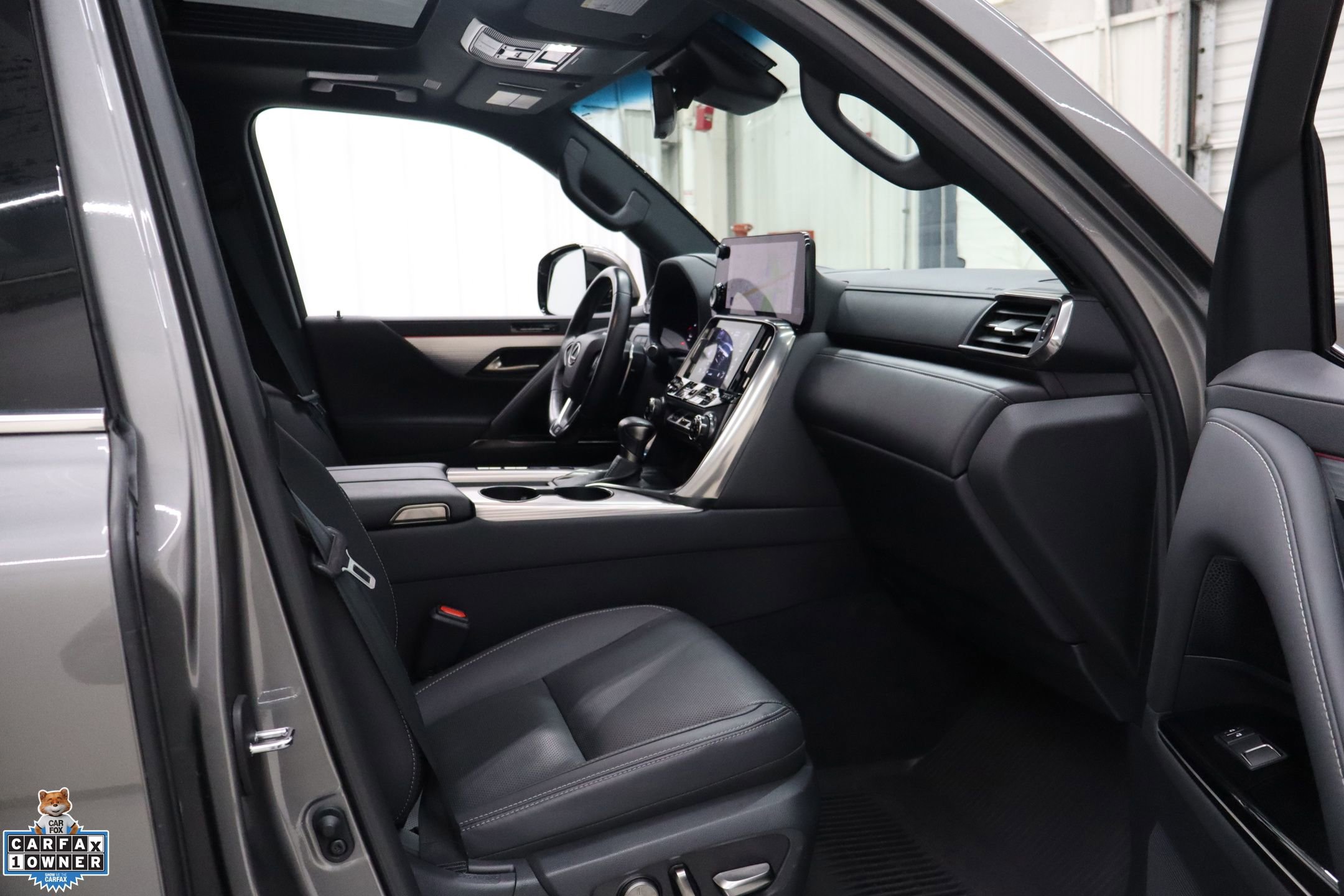 Used 2024 Lexus LX 600 F Sport AWD/4WD image 35