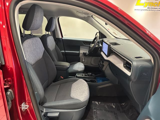 Certified 2025 Ford Maverick XLT w/ Equipment Group 301A AWD/4WD image 6