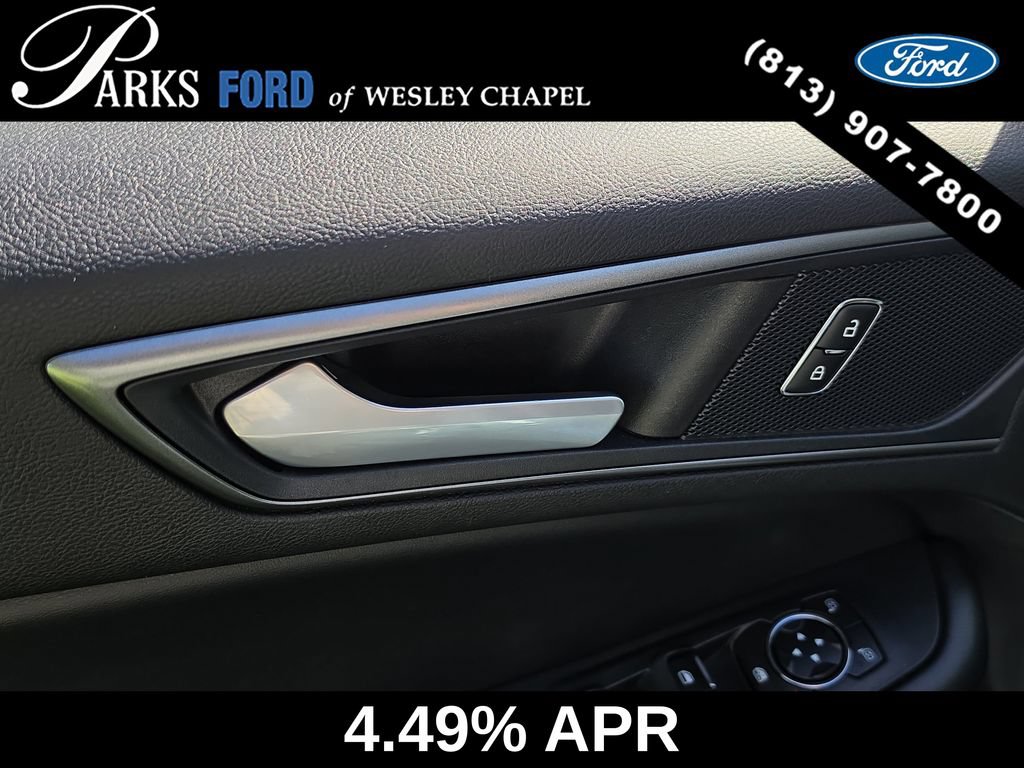 Certified 2022 Ford Edge SE w/ Black Appearance Package AWD/4WD image 17