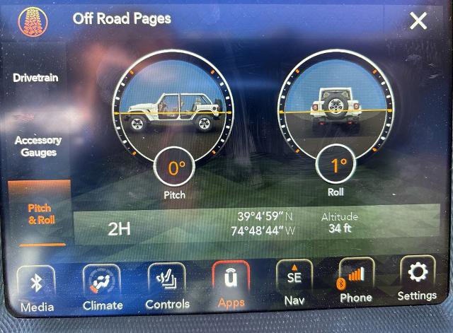 Used 2022 Jeep Wrangler Unlimited Sahara w/ Cold Weather Group AWD/4WD image 33