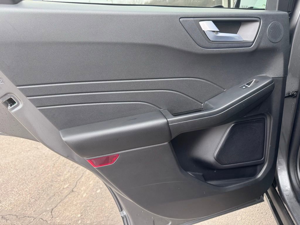 Certified 2023 Ford Escape SE w/ PHEV Premium Package image 25