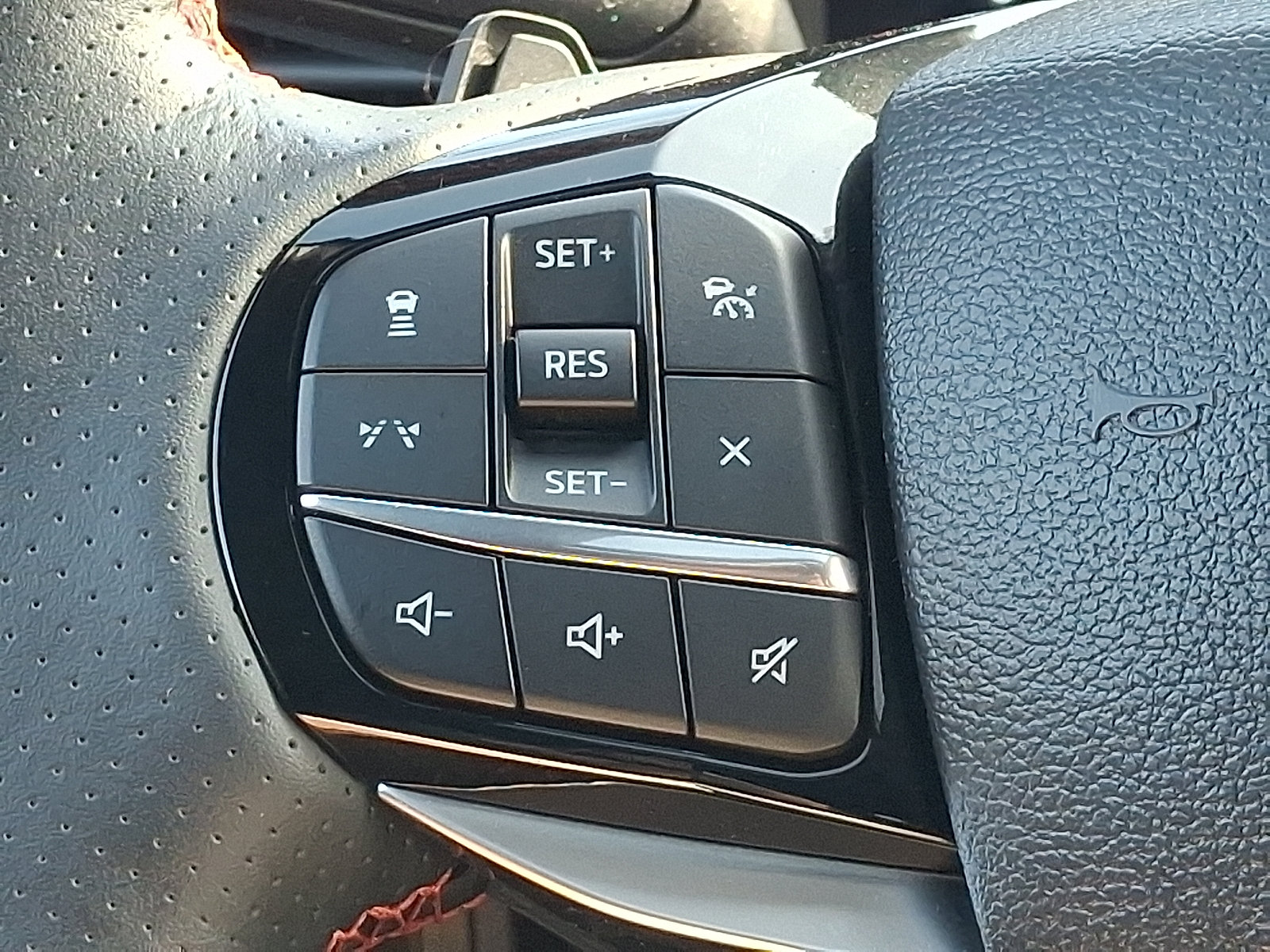 Certified 2025 Ford Explorer ST w/ Sun And Sound Package AWD/4WD image 21