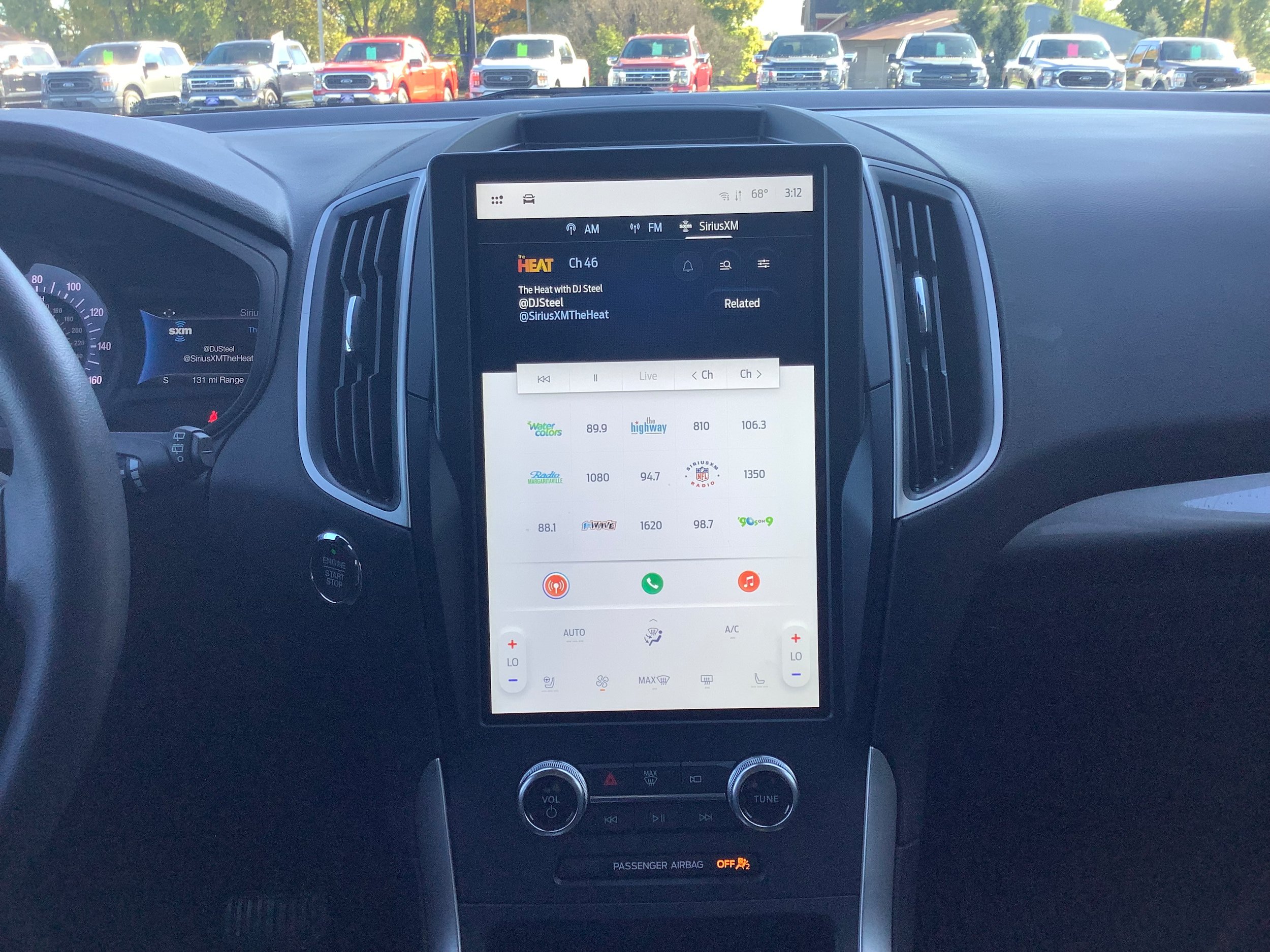 Certified 2023 Ford Edge SEL w/ Convenience Package AWD/4WD image 9