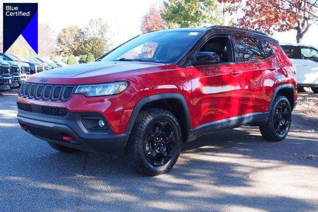 Used 2023 Jeep Compass Trailhawk image 1