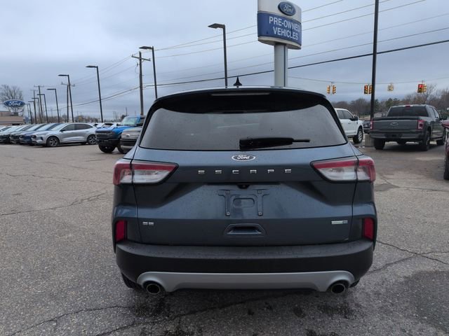 Certified 2020 Ford Escape SE image 4