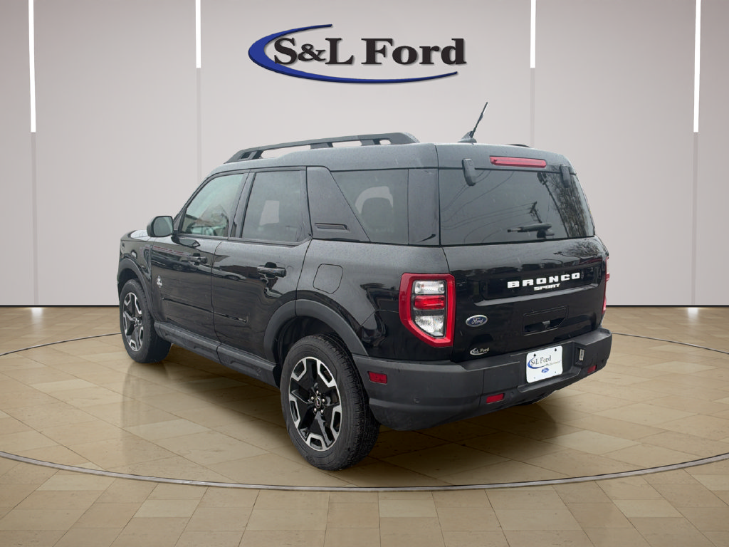 Certified 2023 Ford Bronco Sport Outer Banks w/ Tech Package AWD/4WD image 5