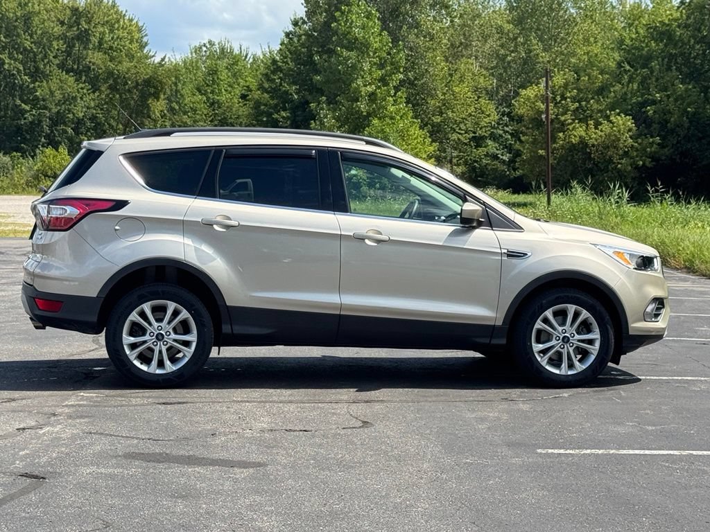 Certified 2018 Ford Escape SE FWD image 7