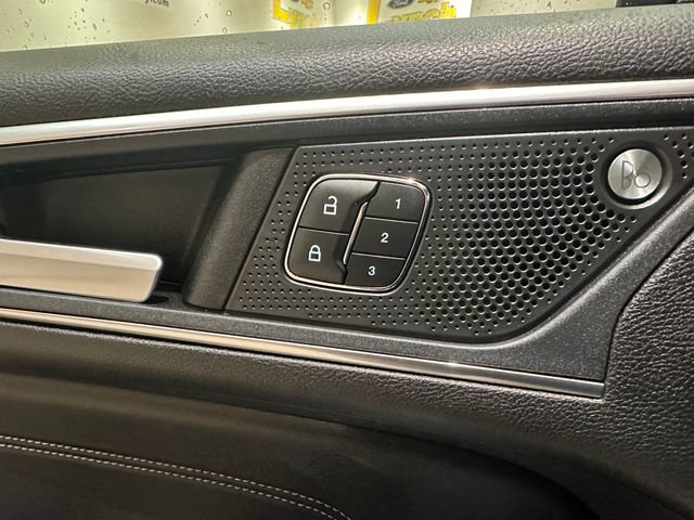 Certified 2021 Ford Edge Titanium AWD/4WD image 6