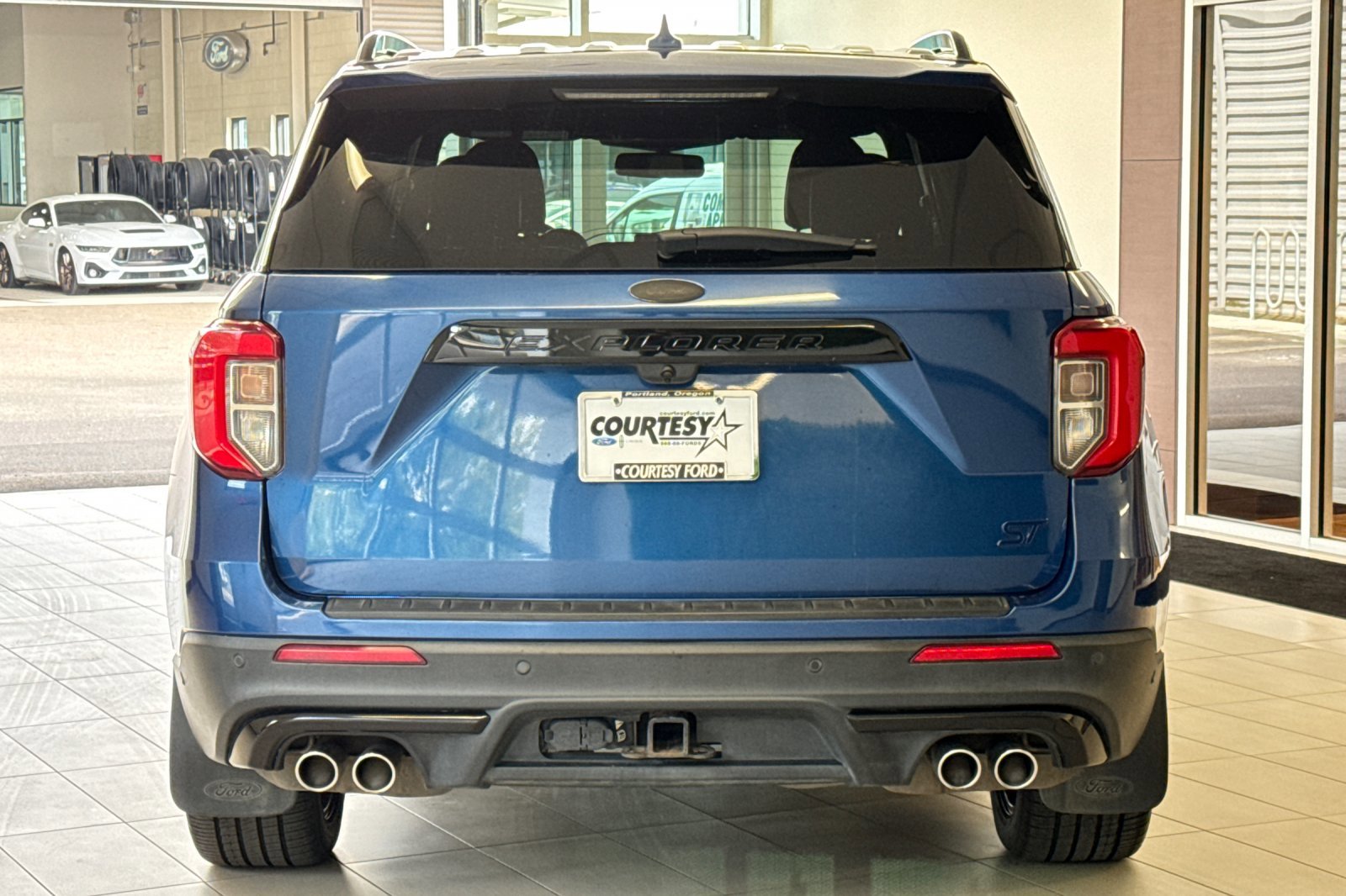 Certified 2020 Ford Explorer ST w/ ST Street Pack image 5