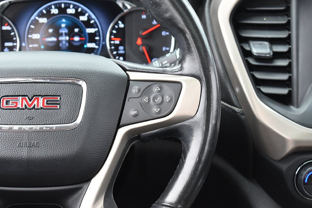 Used 2017 GMC Acadia Denali w/ Technology Package AWD/4WD image 18