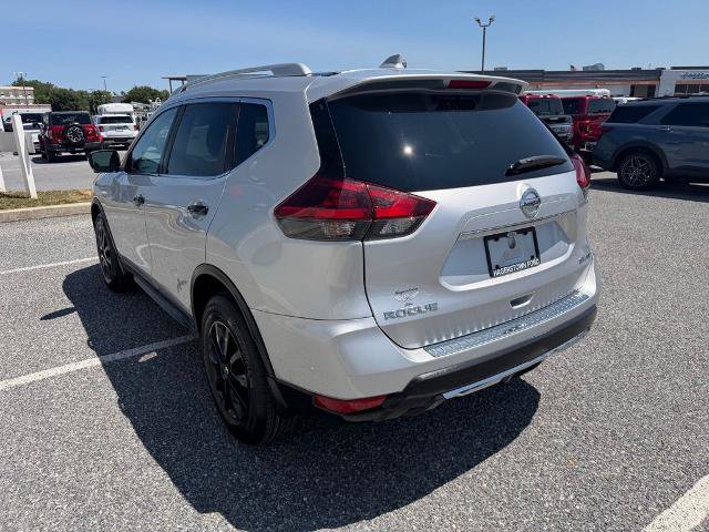 Used 2018 Nissan Rogue SV w/ Premium Package AWD/4WD image 6