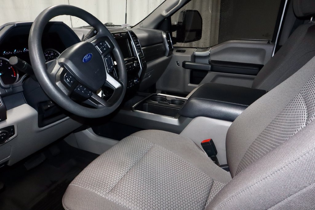 Certified 2022 Ford F250 XLT w/ XLT Premium Package AWD/4WD image 25