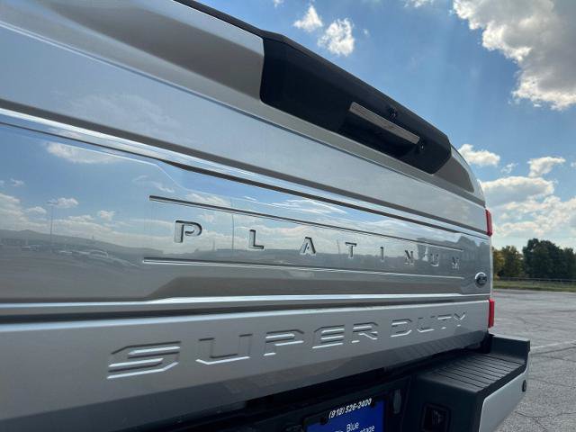 Certified 2018 Ford F250 Platinum w/ Platinum Ultimate Package AWD/4WD image 19