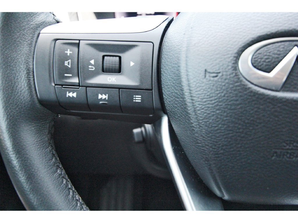 Used 2023 INFINITI QX60 Luxe w/ Vision Package FWD image 19